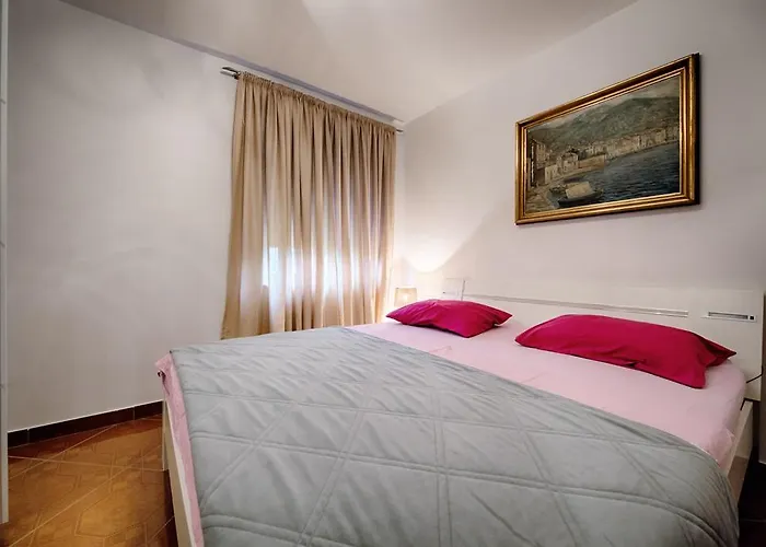 Apartments Nikola Vidovic
